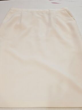 Alfred Dunner Cream Pencil Skirt